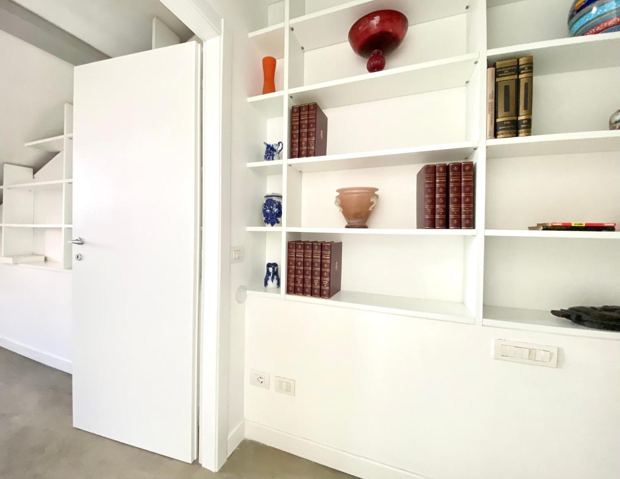 Sant Ambrogio Courtyard In Shared Flat Homestay