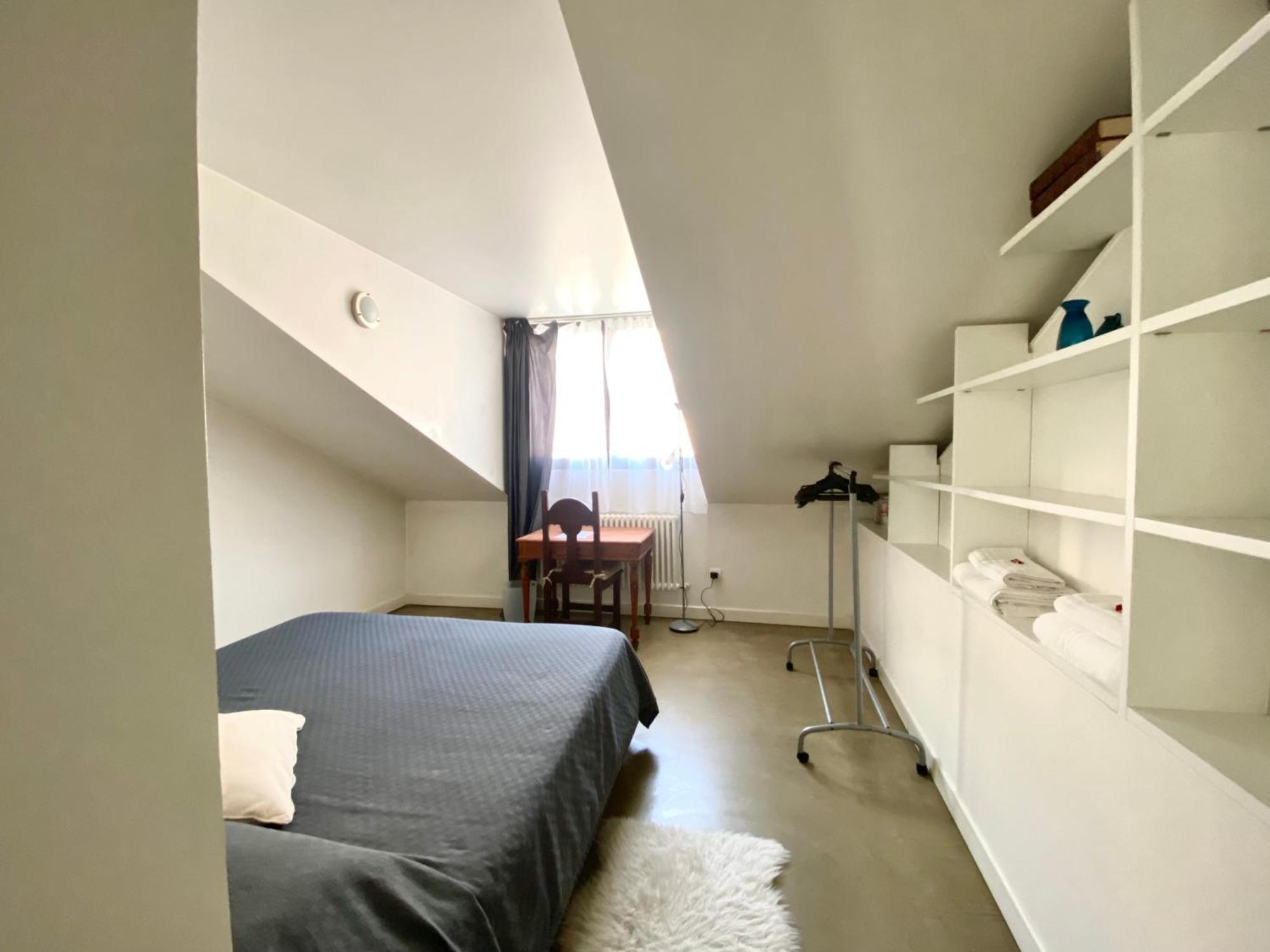Sant Ambrogio Courtyard In Shared Flat