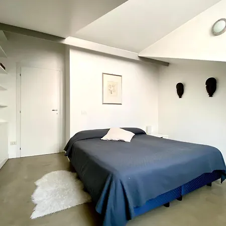 Sant Ambrogio Courtyard Room In Shared Flat Milano Esterno foto