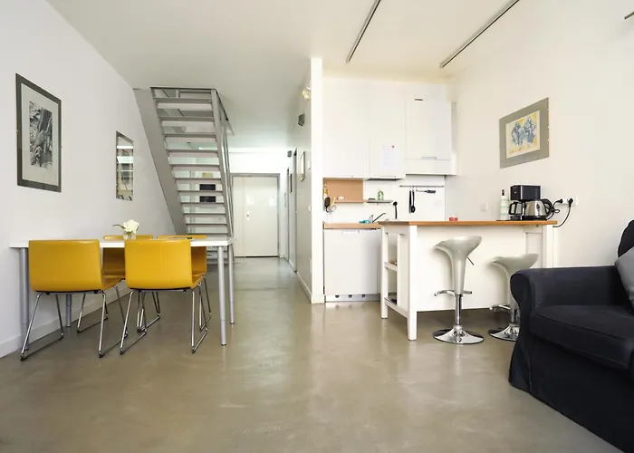 Sant Ambrogio Courtyard Room In Shared Flat